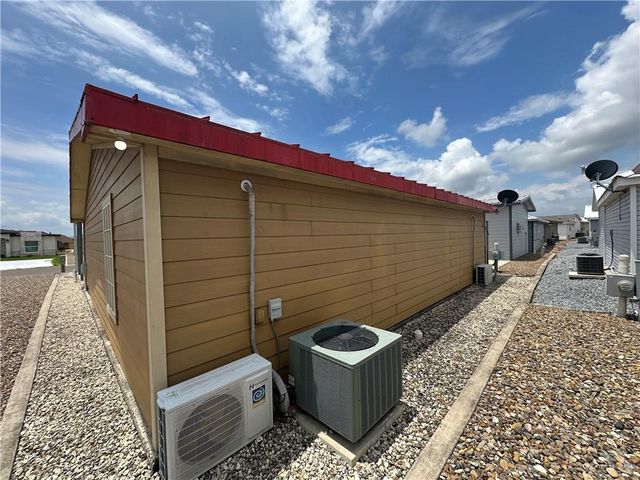 2011 E Bogey Drive, Mission, TX 78572