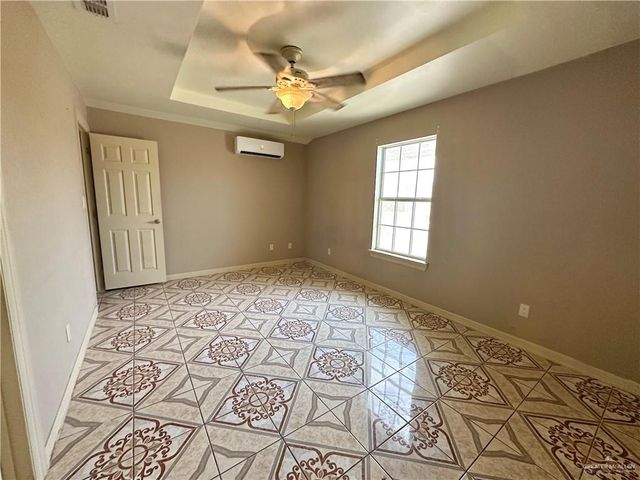 2011 E Bogey Drive, Mission, TX 78572