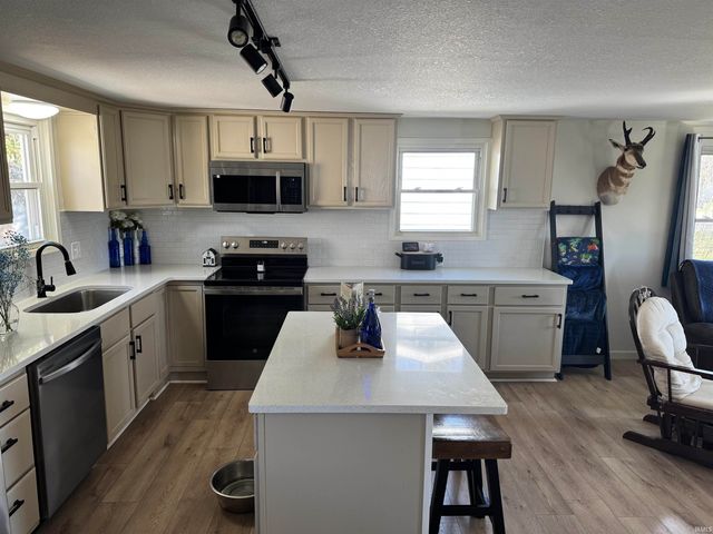 110 S 15th Street, Decatur, IN 46733