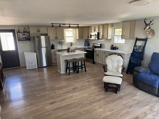 110 S 15th Street, Decatur, IN 46733