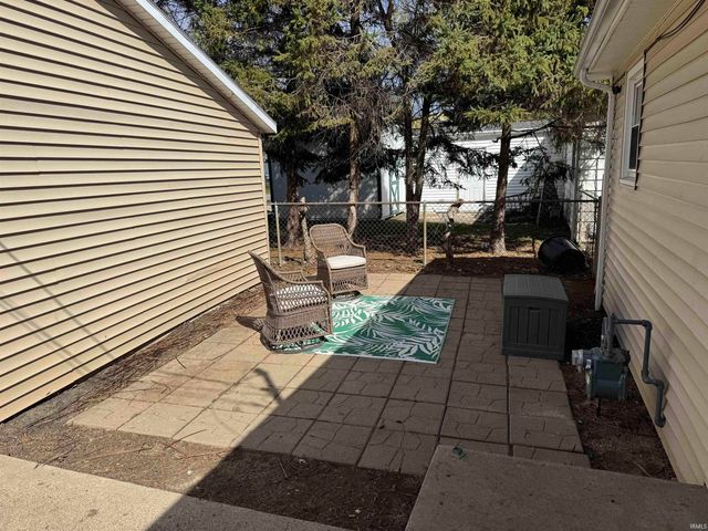 110 S 15th Street, Decatur, IN 46733