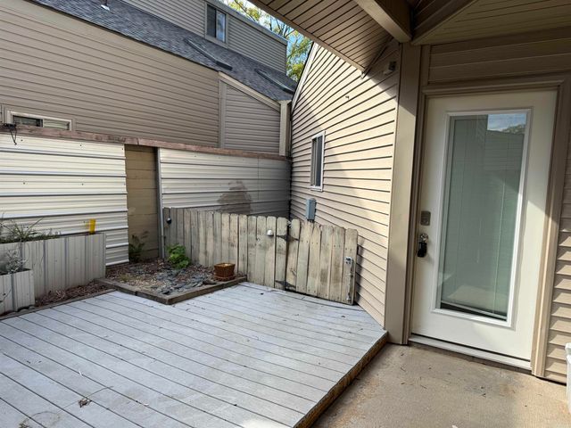 2518 Riverfront Dr Apt 3, Little Rock, AR 72202