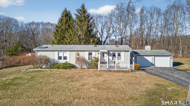 82 Colchester Commons, Colchester, CT 06415