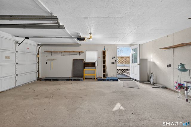 82 Colchester Commons, Colchester, CT 06415