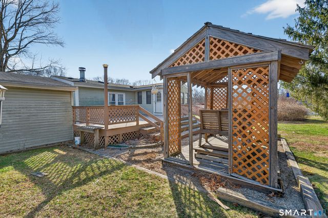 82 Colchester Commons, Colchester, CT 06415