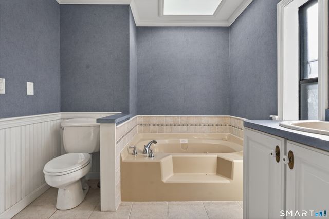 82 Colchester Commons, Colchester, CT 06415