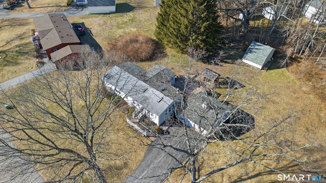 82 Colchester Commons, Colchester, CT 06415