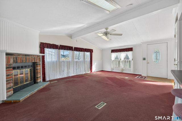 82 Colchester Commons, Colchester, CT 06415