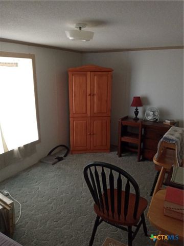 842 Burkhart Road, Victoria, TX 77905