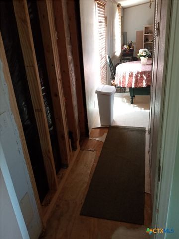 842 Burkhart Road, Victoria, TX 77905