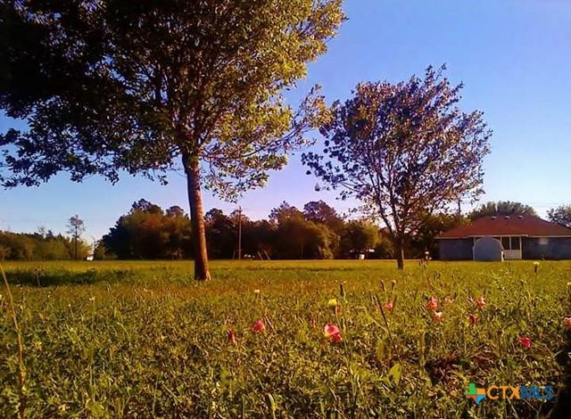 842 Burkhart Road, Victoria, TX 77905