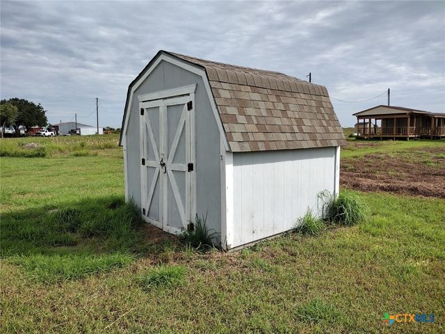 842 Burkhart Road, Victoria, TX 77905