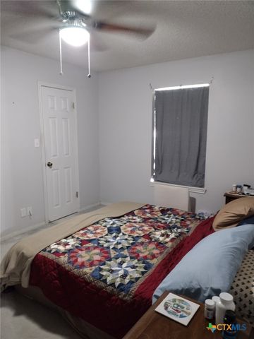 842 Burkhart Road, Victoria, TX 77905