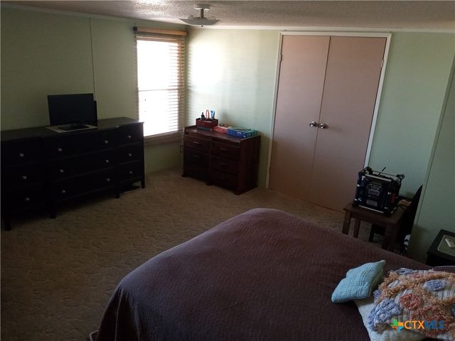 842 Burkhart Road, Victoria, TX 77905