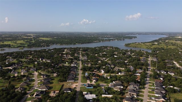 5821 Belaire Circle, Granbury, TX 76048