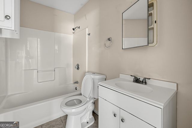 7694 Rockbridge Road, Lithonia, GA 30058