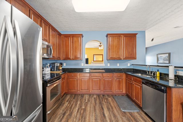 2708 Oakmont Way, Monroe, GA 30656