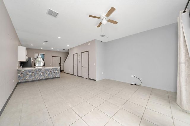 2060 VIEWFINDER STREET, Kissimmee, FL 34758