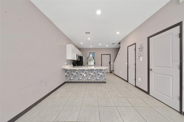 2060 VIEWFINDER STREET, Kissimmee, FL 34758