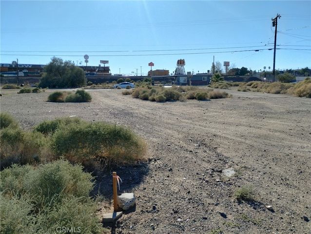 1613 Riverside Drive, Barstow, CA 92311