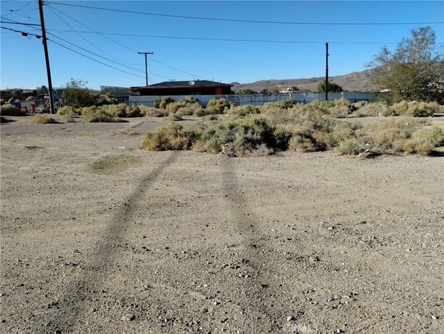 1613 Riverside Drive, Barstow, CA 92311