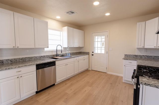 127 W Huron Street, Purcell, OK 73080