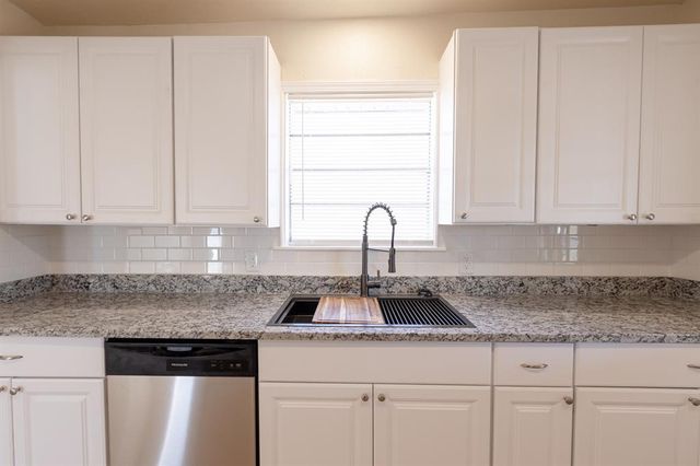 127 W Huron Street, Purcell, OK 73080