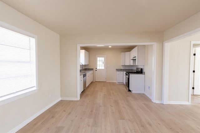 127 W Huron Street, Purcell, OK 73080