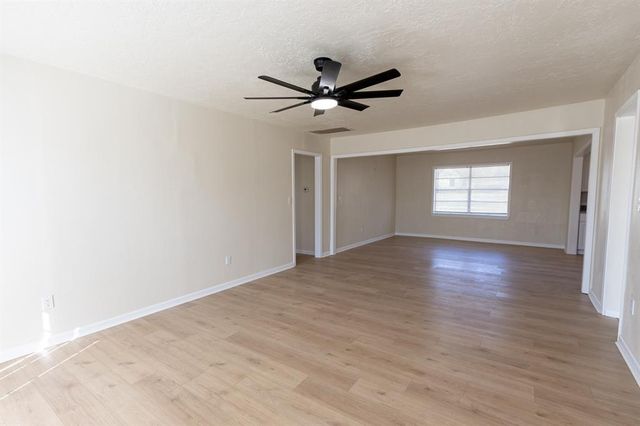 127 W Huron Street, Purcell, OK 73080