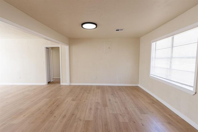 127 W Huron Street, Purcell, OK 73080