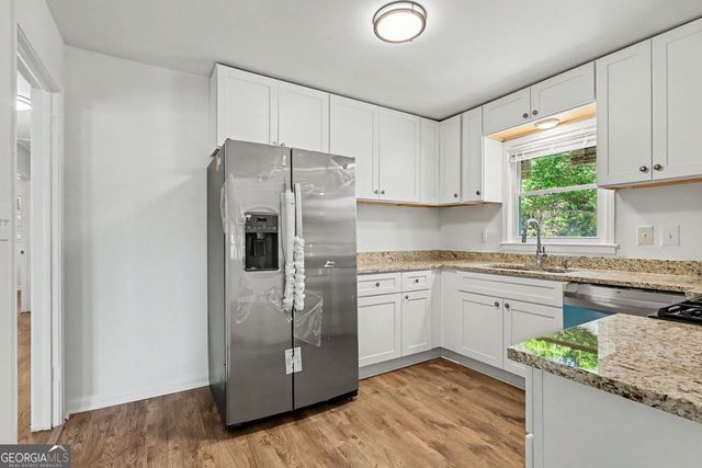 3995 Maxey Hill Drive, Stone Mountain, GA 30083