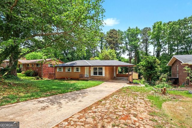 3995 Maxey Hill Drive, Stone Mountain, GA 30083
