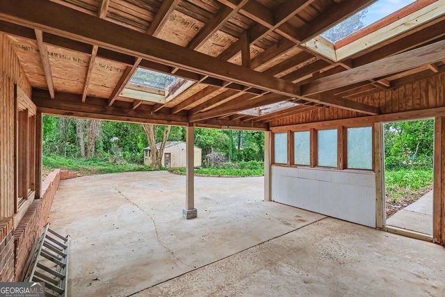 3995 Maxey Hill Drive, Stone Mountain, GA 30083