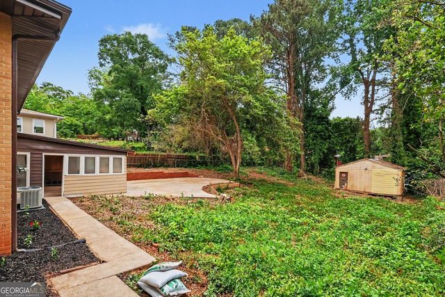 3995 Maxey Hill Drive, Stone Mountain, GA 30083