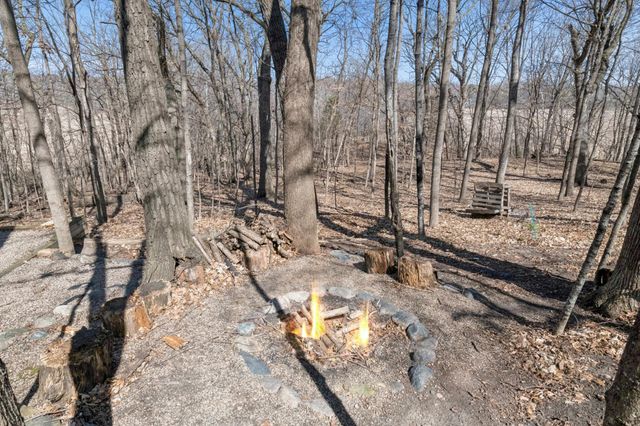 151 Choctaw Circle, Chanhassen, MN 55317