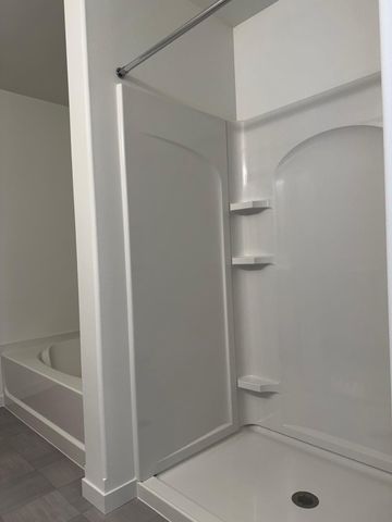 6704 32 Street S, Fargo, ND 58104