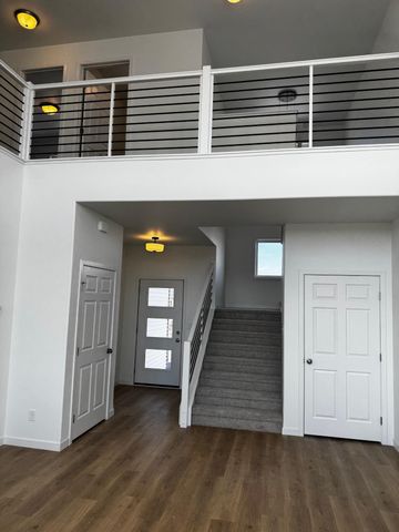 6704 32 Street S, Fargo, ND 58104