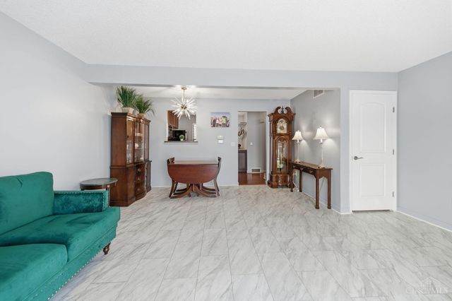 5254 Pros Drive, West Chester, OH 45069