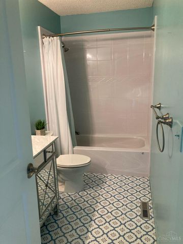 5254 Pros Drive, West Chester, OH 45069