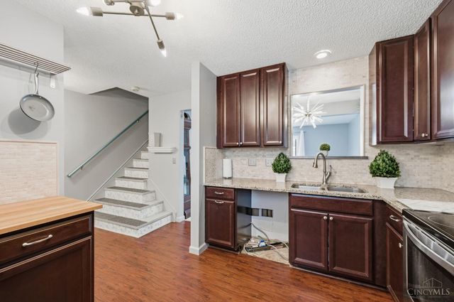 5254 Pros Drive, West Chester, OH 45069