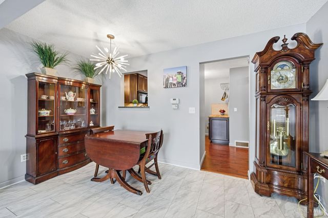 5254 Pros Drive, West Chester, OH 45069