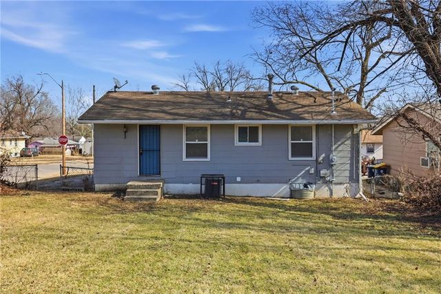 4602 Lister Avenue, Kansas City, MO 64130