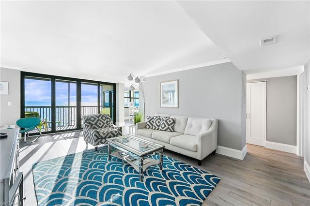 9375 Gulf Shore DR # 602, Naples, FL 34108