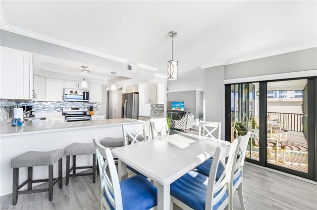 9375 Gulf Shore DR # 602, Naples, FL 34108