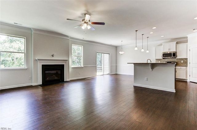 6321 Janice CT, Gloucester, VA 23061