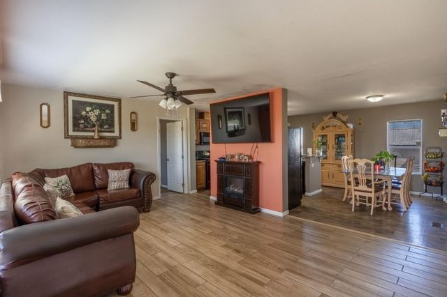 19708 S Jack Tone Rd, Ripon, CA 95366