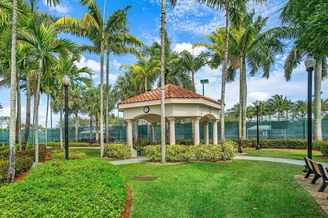 8240 Parini Way, Lake Worth, FL 33467