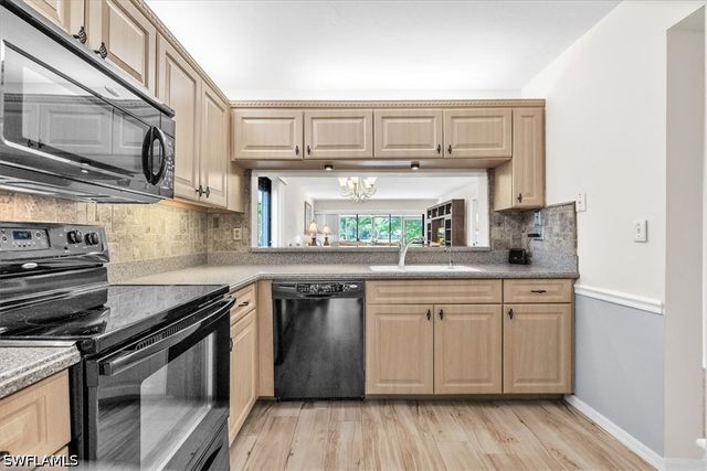 1223 Commonwealth CIR 101, Naples, FL 34116