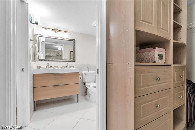 1223 Commonwealth CIR 101, Naples, FL 34116