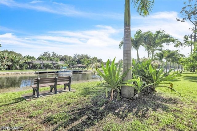 1223 Commonwealth CIR 101, Naples, FL 34116